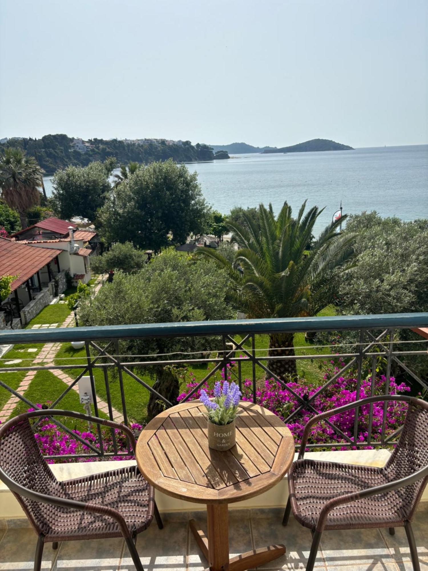 Angeliki Beach Hotel Megali Ammos  Exterior photo