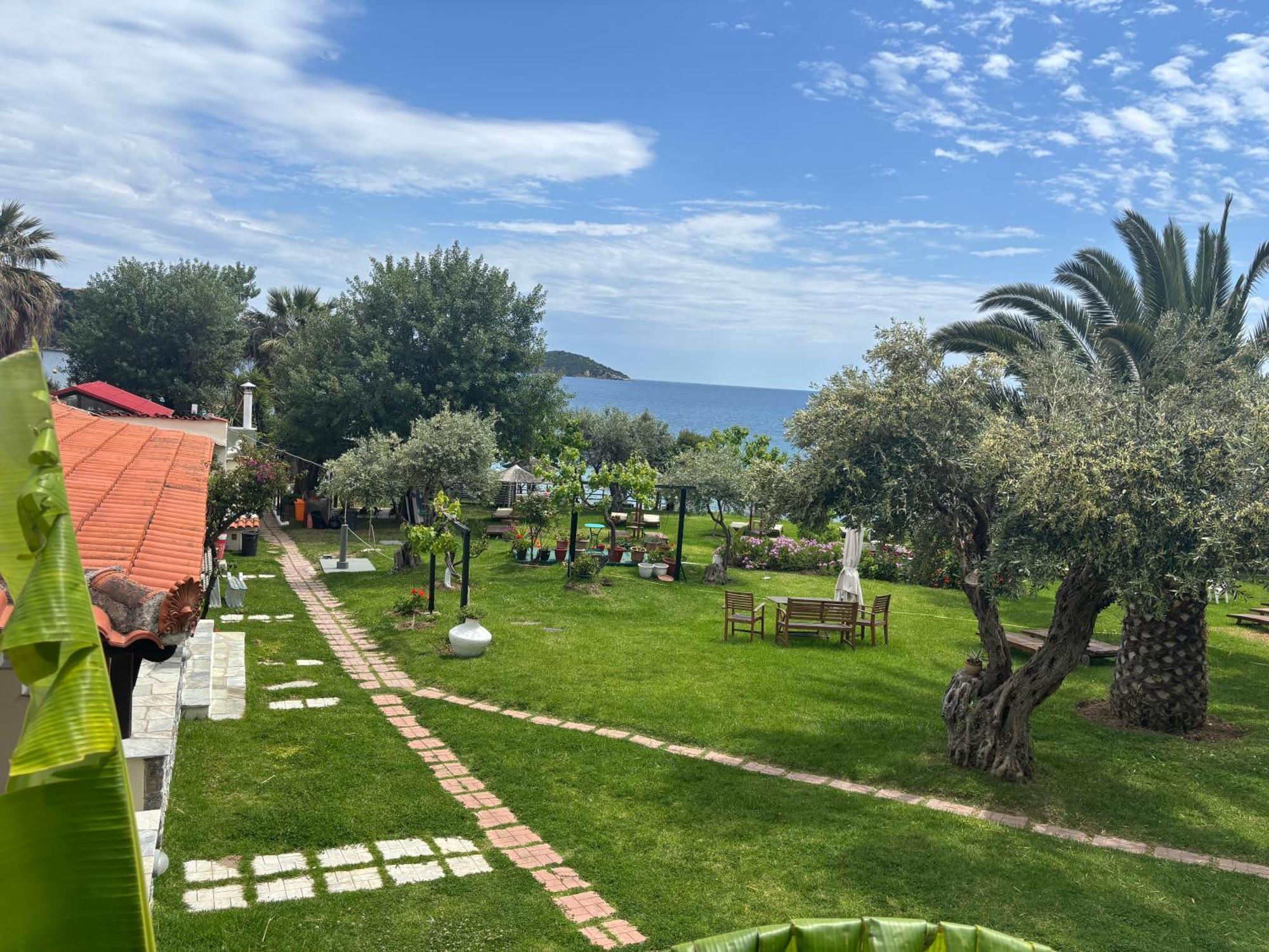 Angeliki Beach Hotel Megali Ammos  Exterior photo
